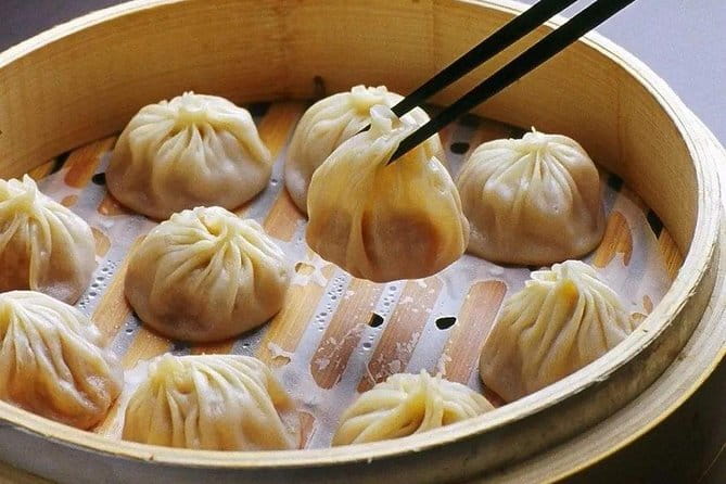 3-hour Morning/Afternoon Tea Tasting on Maliandao Street & Dimsum - What makes this Beijing food tour worth your time