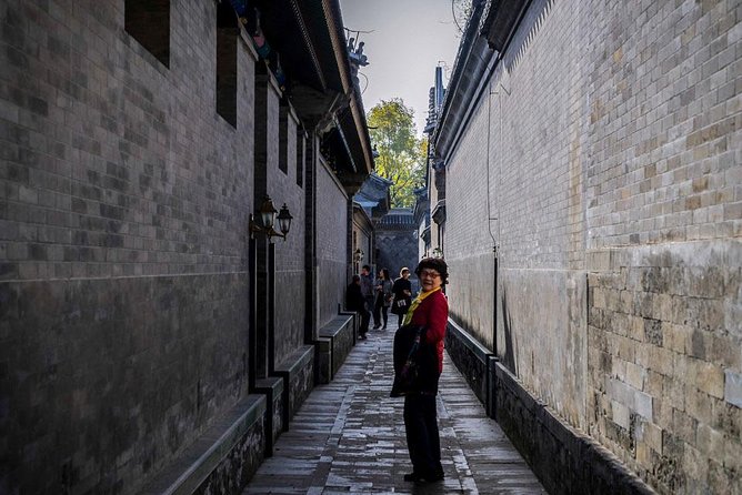 3-Hour Private Hutong Walking Tour with Drum Show at Drum Tower and Tea Tasting - Yinding Bridge and the View Toward the Water
