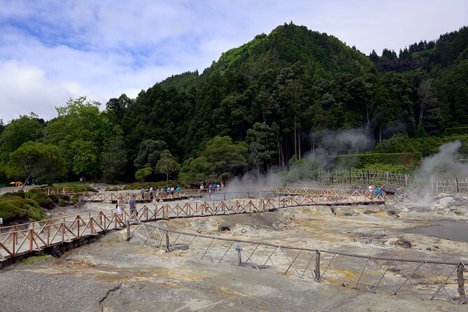Adventure in the Furnas, with volcanoes, lagoons and tea plantations - Vila Franca do Campo and the possible islet view