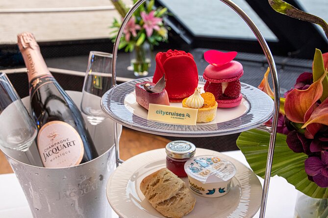 Afternoon Tea River Cruise on the Thames - Additional sights along the return route