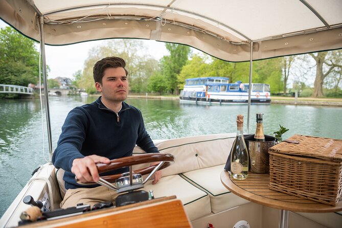 Afternoon Tea Sightseeing River Cruise in Oxford - What Comes on the Afternoon Tea Tray