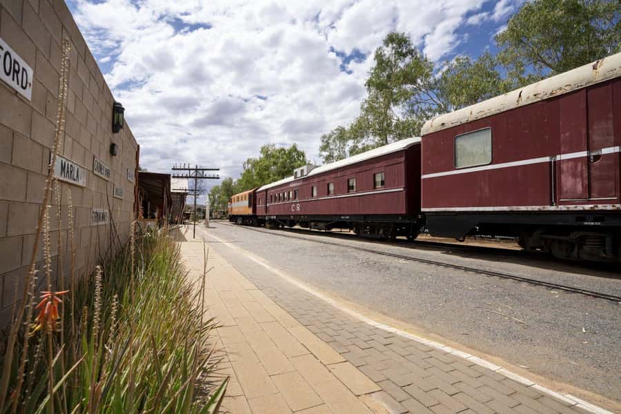 Alice Springs: Red Centre Journey Tour with Morning Tea - Key points at a glance