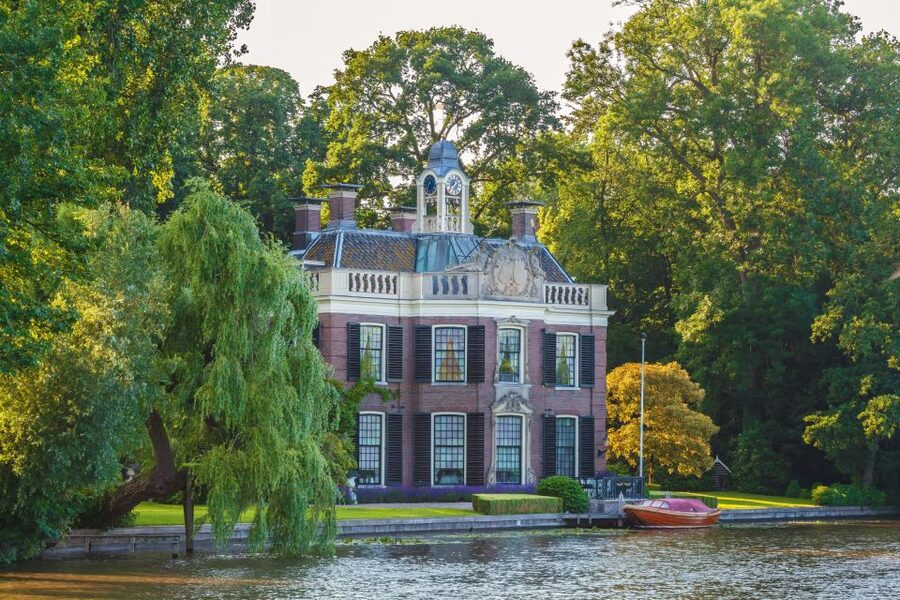 Amsterdam: Vecht River Day Trip with Cruise and High Tea - Why the Vecht River makes a fine half-day escape