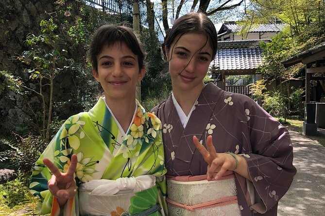 An Amazing set of Cultural experience: Kimono, Tea Ceremony and Calligraphy - The tea ceremony, from watching to whisking