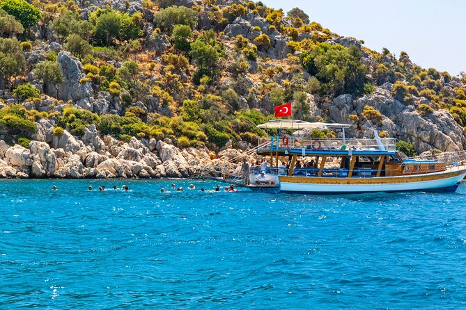 Antalya: Old Town Walking Tour incl. Turkish Tea and Baklava - Turkish tea and baklava: a small but useful extra