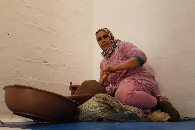 Argan Forest, tea time at a Berbers family & Visit of an Argan cooperative. - Inside Cooperative Marjana