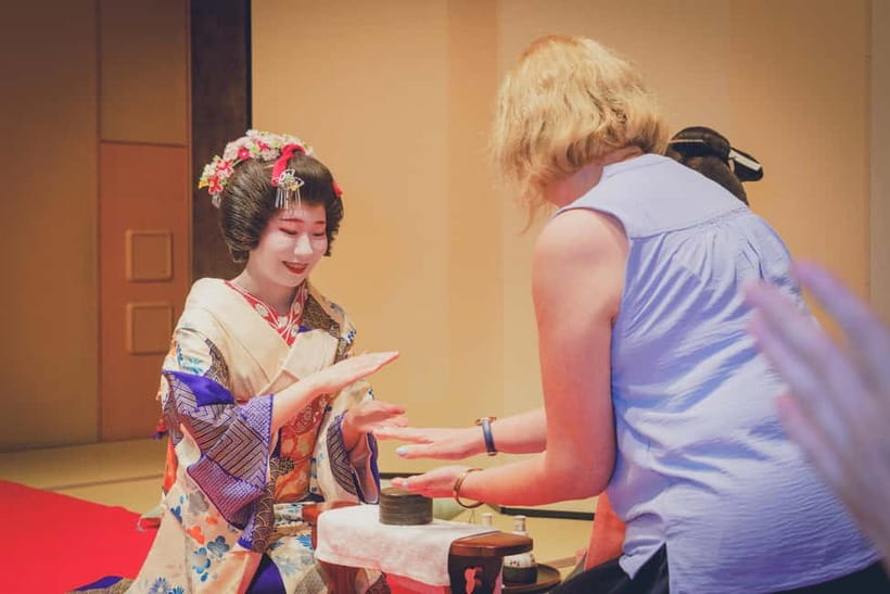 Asakusa: Geisha Performance and Tea House Experience - Key Points Before You Book