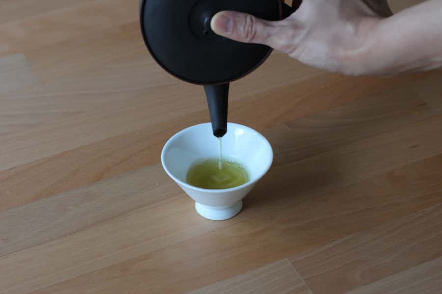 Authentic Japanese tea tasting: sencha, matcha and gyokuro - Family farms and the story behind the cup