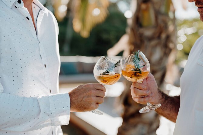 Boab and Myrtle Chandon High Tea in Broome - Two hours is the right length for this format