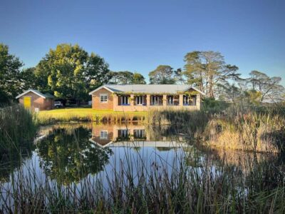 Bowral Honey Farm Tour, Honey Tasting & morning Tea