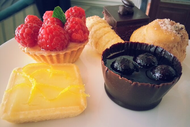 Brighton Afternoon Tea Tour - North Laine, color, crafts, and independent shops