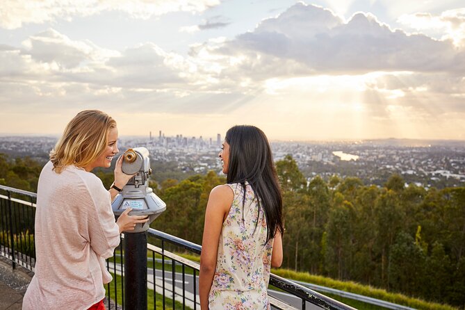 Brisbane Bus Tour: Max 10 people | Half Day | Morning tea inc. - Key points at a glance