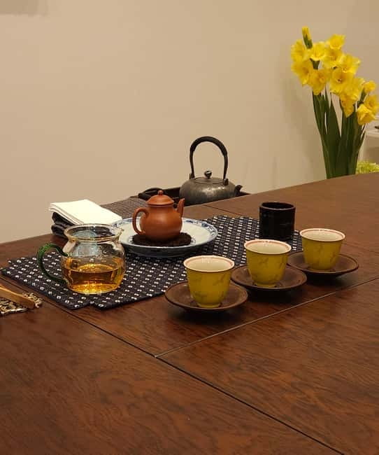 Busan: Join a Tea Ceremony & Create a Calligraphy Memento - A peaceful pause in Yongho-dong