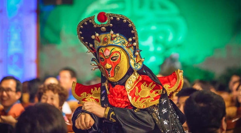 Chengdu: Sichuan Opera Show ShufengYayun & Covered Bowl Tea - Why this show works for a first evening in Chengdu