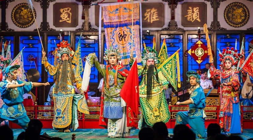 Chengdu: Sichuan Opera Show ShufengYayun & Covered Bowl Tea - Covered bowl tea, sunflower seeds, and the Chengdu rhythm