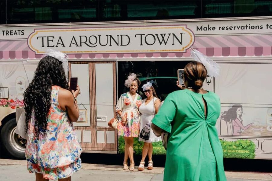 Chicago: Tea Around Town With Curated Teas & Iconic Sights - Practical tips for a smoother ride