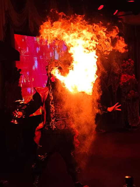 Chongqing 1941 theatre: Tea Art Performance with Folk Art - Is $31 a fair price?