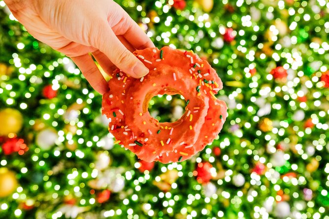 Christmas Delights: Festive Tea & Doughnuts at Borough Market - What this London food tour is really like