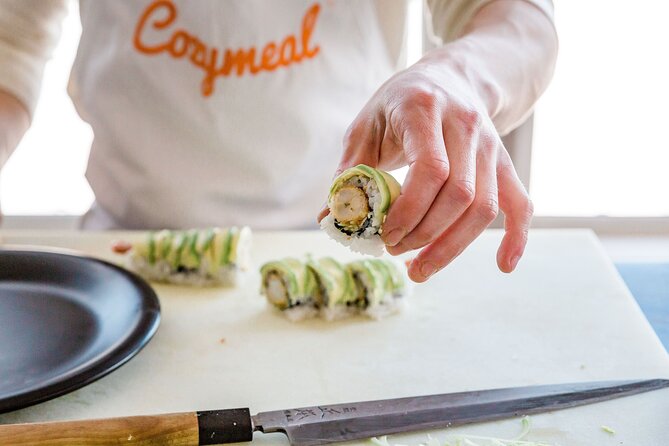 Craft Sushi and Matcha Ice Cream in Central Osaka (3-Course Meal) - Second course: three kinds of sushi