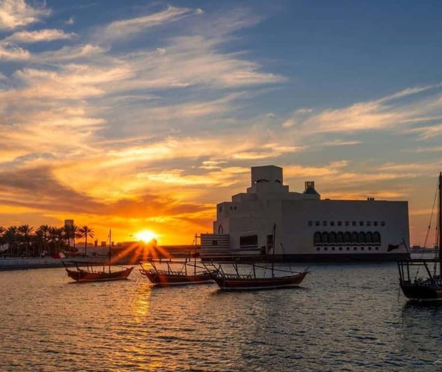 Doha: Dhow Cruise with Pickup, Drop-Off, Tea & Refreshments - Pickup makes this easy for a short Doha visit