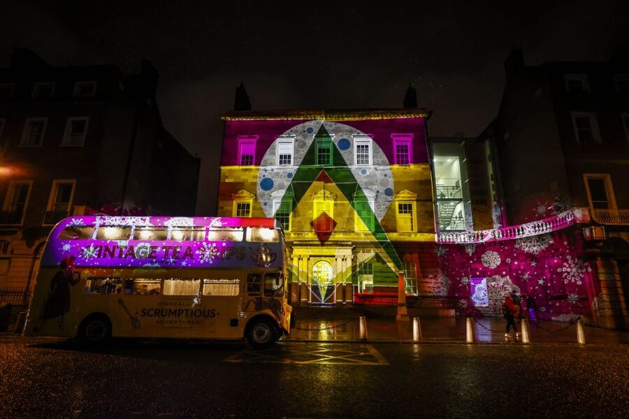 Dublin: Christmas Lights Festive Bus Tour with Afternoon Tea - Dublin’s Christmas lights from the upper deck