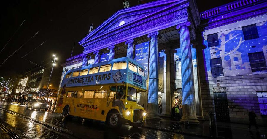 Dublin: Christmas Lights Festive Bus Tour with Afternoon Tea - Afternoon tea with a Christmas twist