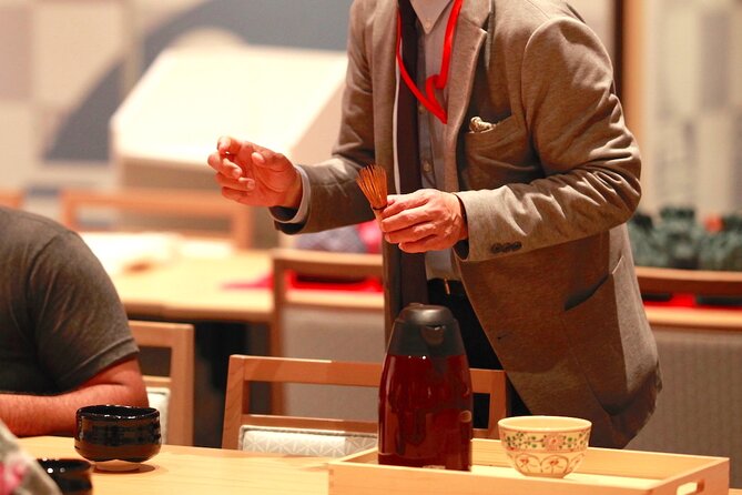 EDOCCO Tea House–A Quick Dive into Japanese Traditional Culture - A short Japanese dance performance