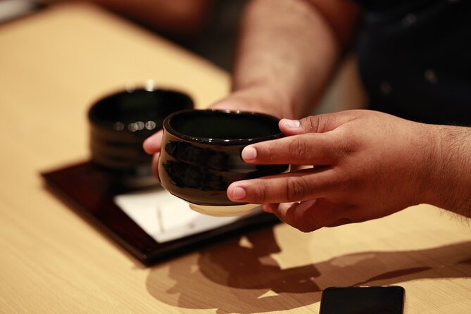 EDOCCO Tea House–A Quick Dive into Japanese Traditional Culture - Trying on a kimono in an Edo-style setting