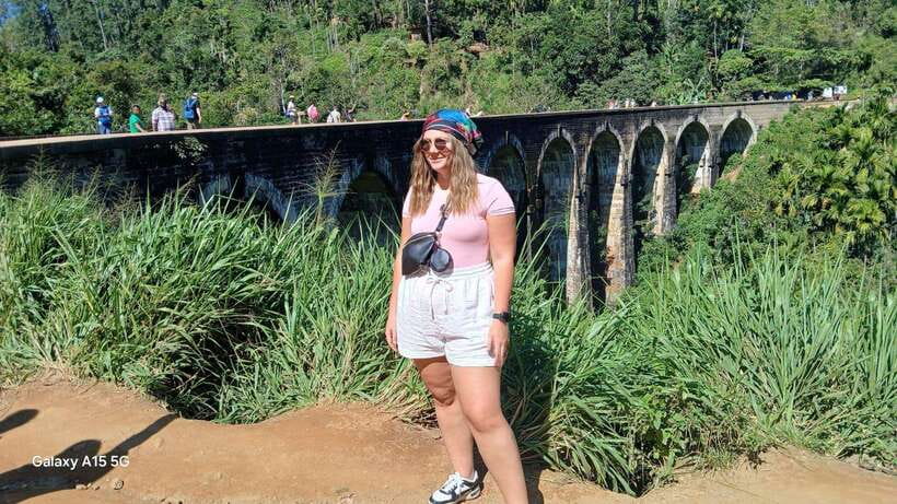 Ella: 9 Arches Bridge, Little Adam's Peak, Tea Factory - Timing, comfort, and what to bring