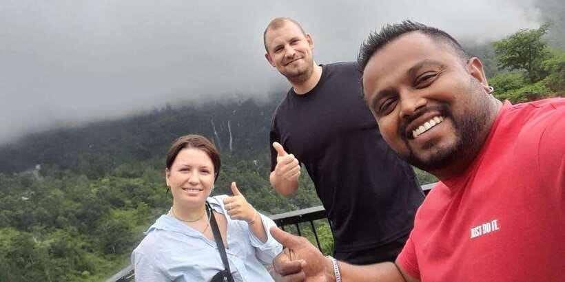 Ella: Tea Factory and Nine Arch Day Tour with Pickup - A long road into Ella from Nuwara Eliya