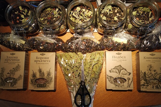 Enchanting Honey and Healing Tea Tasting - Choosing local herbs for homemade tea
