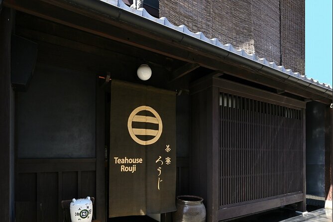 Experience a tea ceremony in an authentic tearoom, in Kyoto! - Getting there and planning your visit