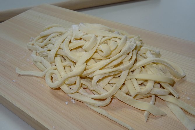Experience all of Japanese culture and Japanese food experience classes "origami, udon, Japanese food, green tea, calligraphy" in 4 hours - Why the meal is worth more than a restaurant visit
