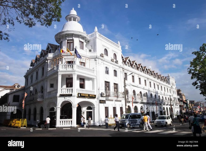 From Colombo: Kandy, Pinnawala and Tea Factory Full-Day Trip - Kandy and the Temple of the Sacred Tooth Relic