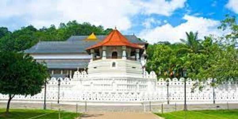 From Colombo: Kandy & Pinnawala & Tea Factory Full Day Trip - Shopping stops and what they mean for your day