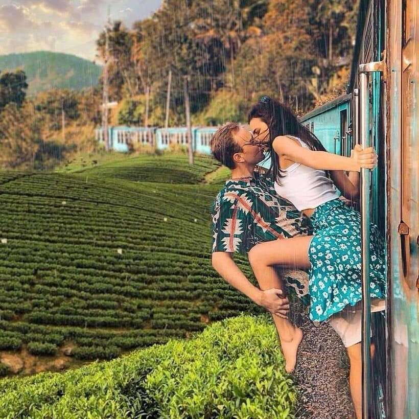 From Hikkaduwa/Galle/Mirissa : Waterfall & Tea Factory Tour - From the southern coast to Sri Lanka’s hill country
