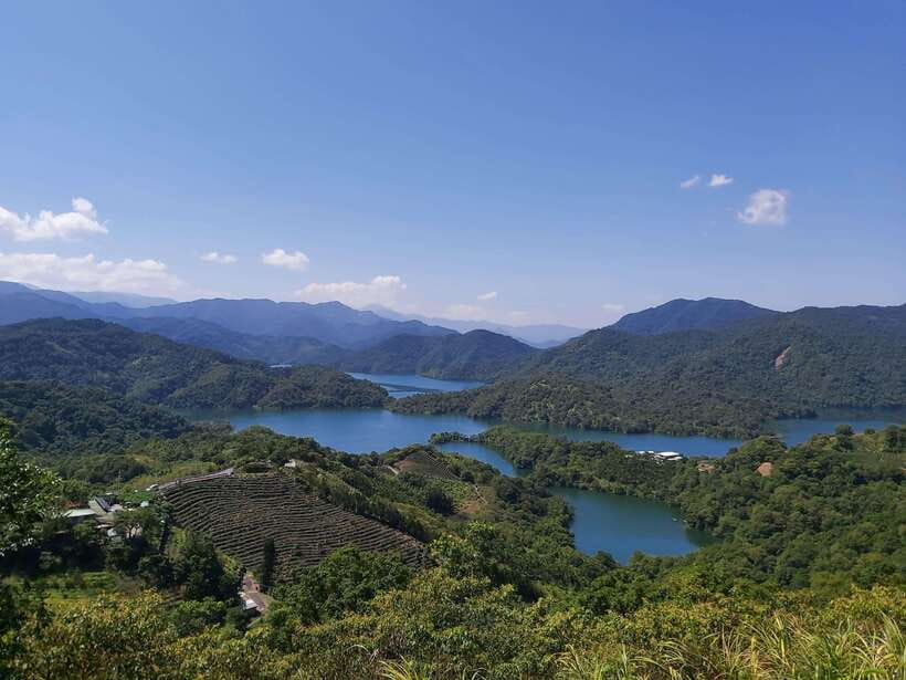 From Taipei: Thousand Island Lake and Pinglin Tea Plantation - Leaving Taipei for Shiding’s mountain roads