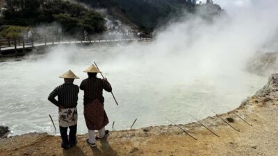 From Yogyakarta: Dieng Tour, Golden Sunrise & Tea Plantation