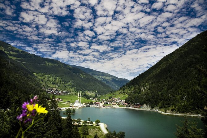 Full Day Tour In Uzungol Lake with Turkish Tea Tasting - Surmene knives and the organic goods shop