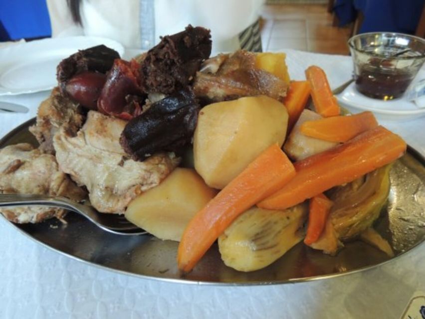 Furnas: Thermal Springs & Tea Plantation Day Tour with Lunch - Furnas lunch explains the island through food