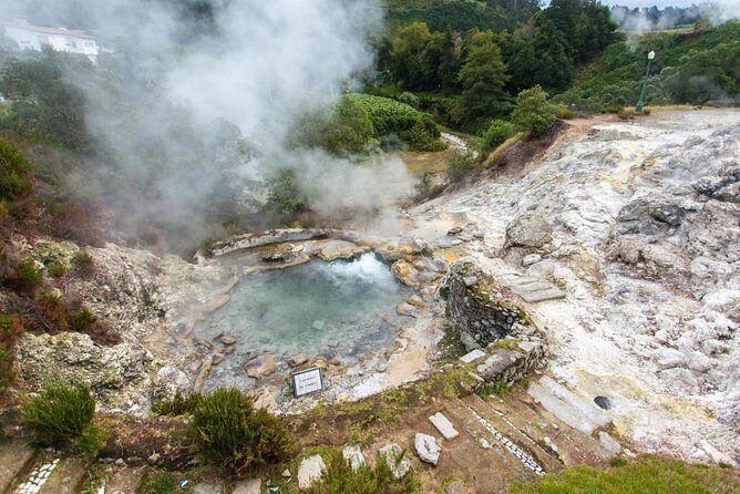 Furnas Volcano, Lake, Geysers, Tea Plantation and Terra Nostra - Why this São Miguel tour works so well