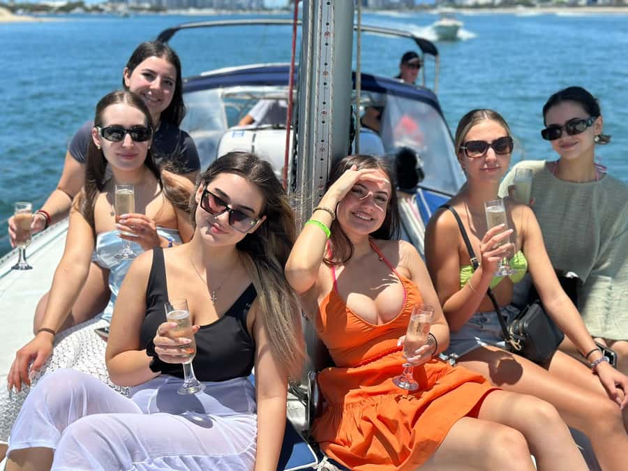 Gold Coast Private Lunch Sailing Charter for up to 10 guests - Why this two-hour Gold Coast sail works
