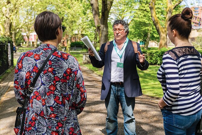 Guided Kensington Palace Tour, Royal Guard Change & Afternoon Tea - Walking through Hyde Park and Kensington Gardens