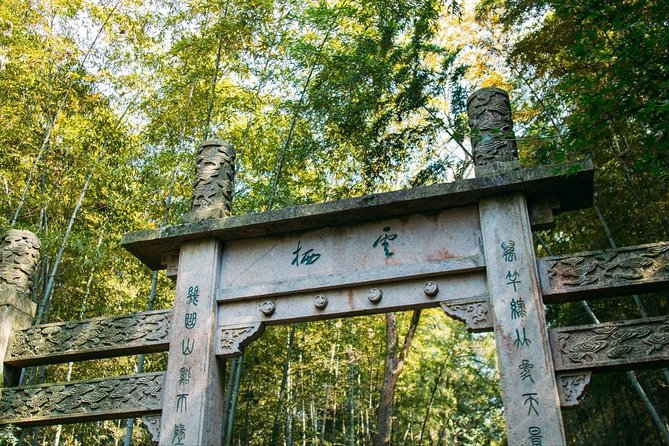 Half-Day Hangzhou Yunxi Bamboo Forest and Tea Plantation Experience - Walking through Yunxi Zhujing’s bamboo forest