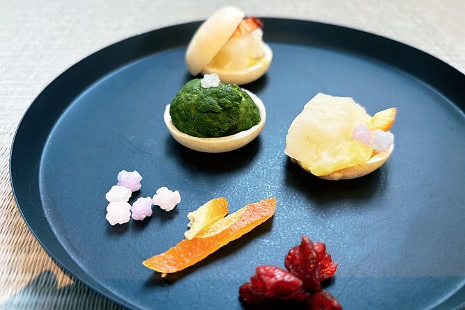 Hands-On Japanese Craft in Tokyo with Mochi Wagashi & Matcha - What the group size means