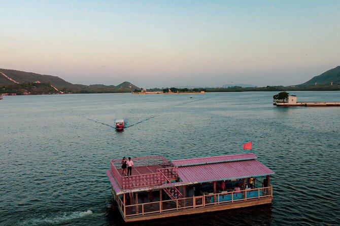 Heritage Tour : Private Boat, Havelis, City Walk & High Tea - Gangaur Ghat and the six-kilometer Old City ride