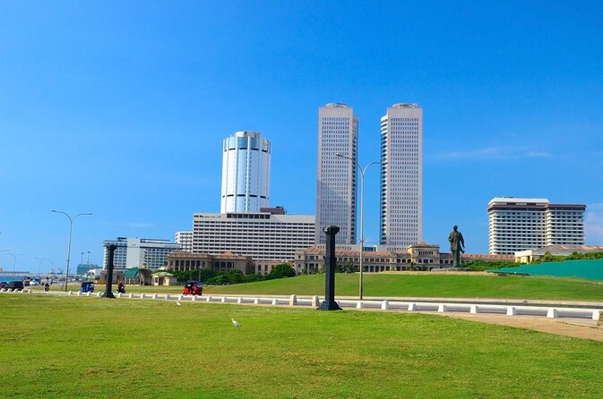 Highlights Colombo Day Tour With Afternoon HIGH TEA In Galle Face Hotel - Key points to know before booking