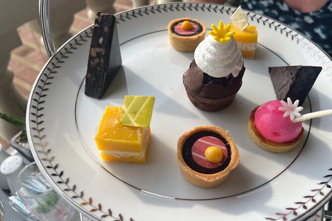 Highlights Colombo Day Tour With Afternoon HIGH TEA In Galle Face Hotel - Gangaramaya Temple: Colombo’s memorable opening