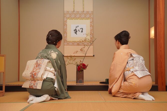 Japan's Customs of Ikebana Art, Tea Ceremony & Kimono Welcome - Key points at a glance