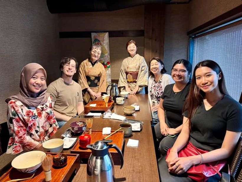 Kagoshima: Matcha Making Experience - Starting with a bowl and a Kagoshima sweet